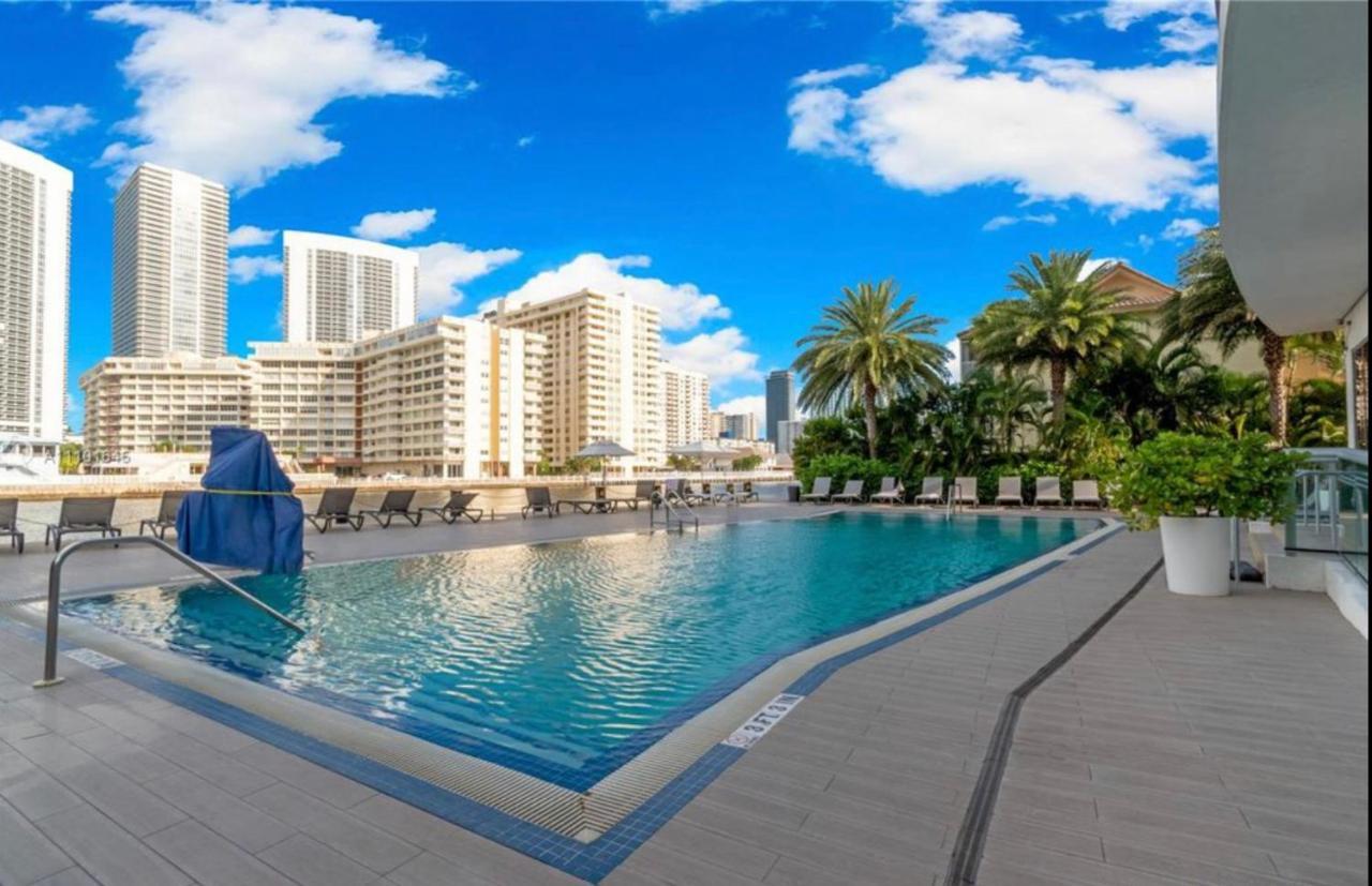 הלנדל ביץ' Studio 2Bed Beach Apmt With Amazing Views 30B מראה חיצוני תמונה